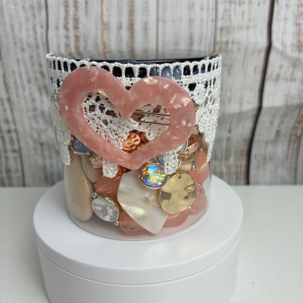 Mystery Treasure 12 oz Jar - Lot 0253